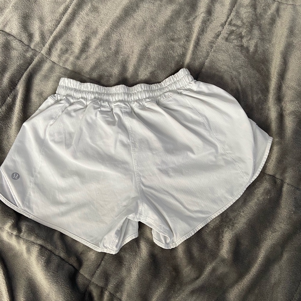 White Lululemon Hotty hots!